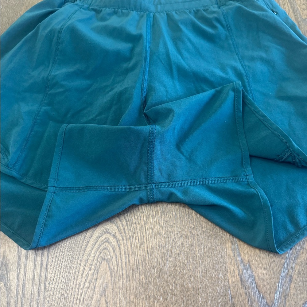 Lululemon Hotty Hot High-Rise Short 4" Storm Teal ** - Picture 8 of 9